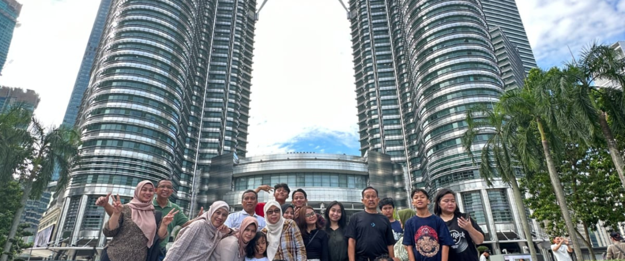 Paket Tour 3 Negara Malaysia Singapore Thailand 7D6N